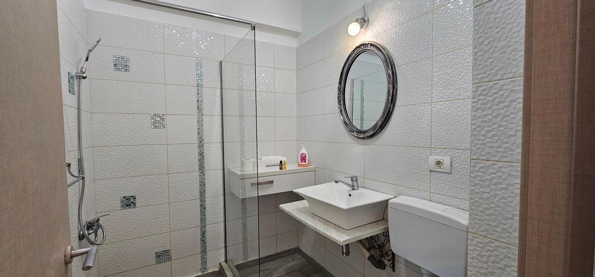Luxury Aparthotel Promenada In Building Stefan Prima Linie La Mare 那沃达利 外观 照片