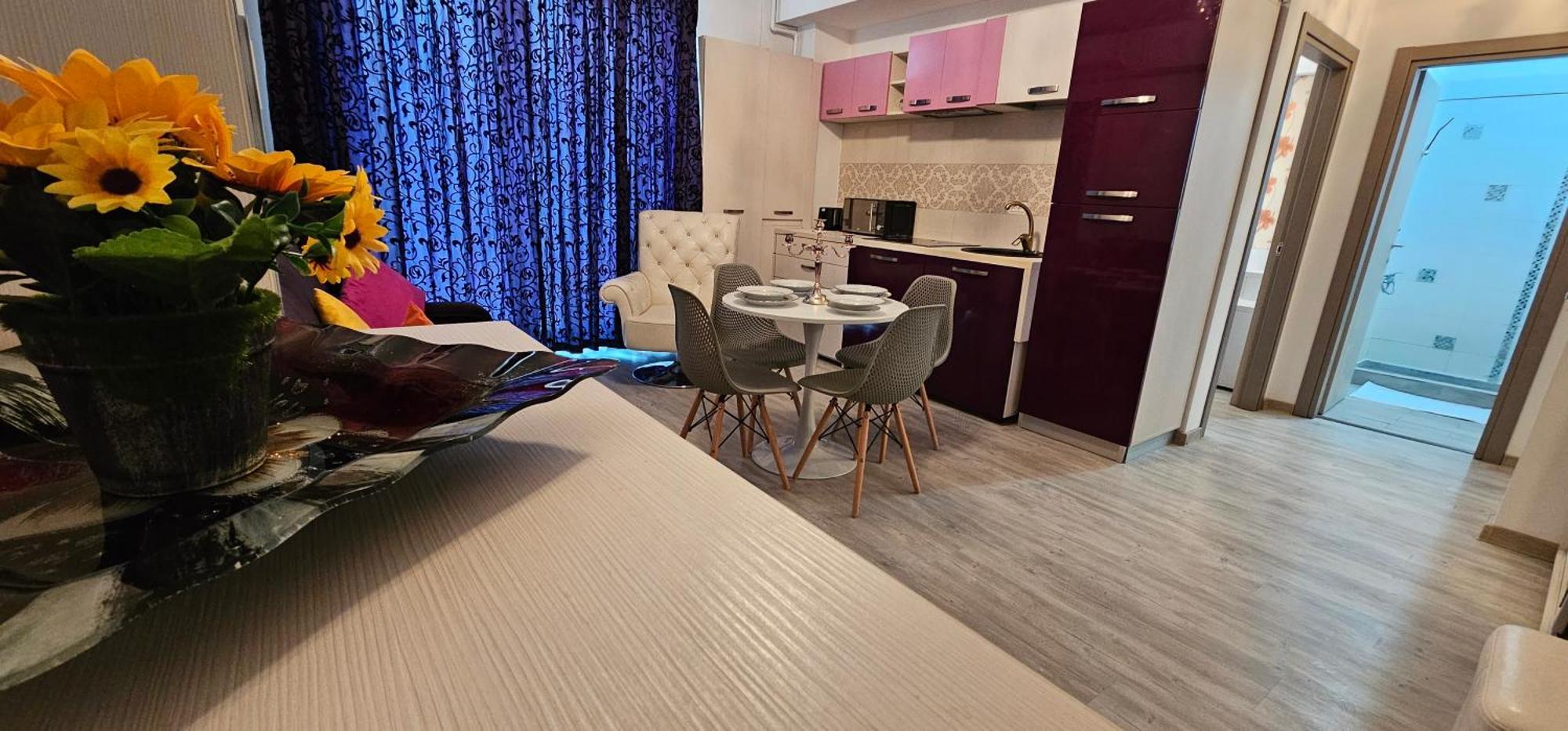 Luxury Aparthotel Promenada In Building Stefan Prima Linie La Mare 那沃达利 外观 照片